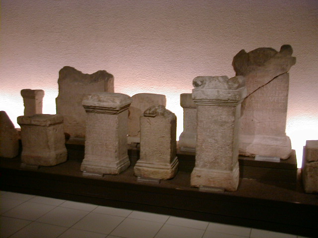 agf00068.jpg (71686 bytes)
